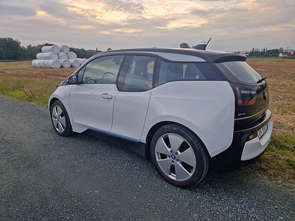 BMW i3 5 of 21