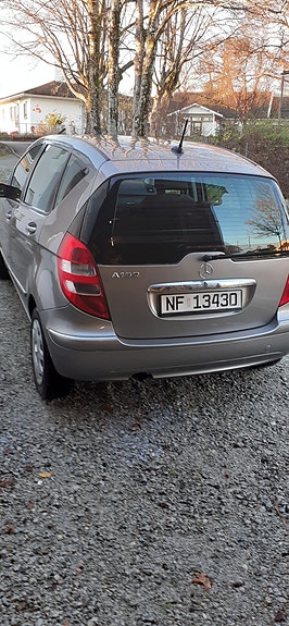 Mercedes-Benz A150 4 of 12