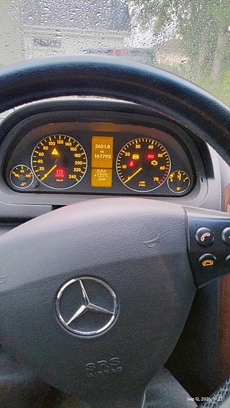Mercedes-Benz A150 8 of 12