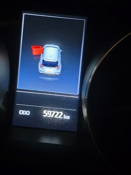 Toyota C-HR 6 of 11