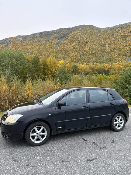 Toyota Corolla 2 of 10