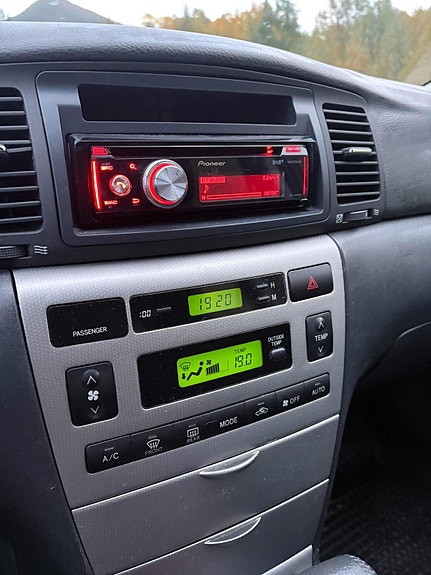 Toyota Corolla 9 of 10