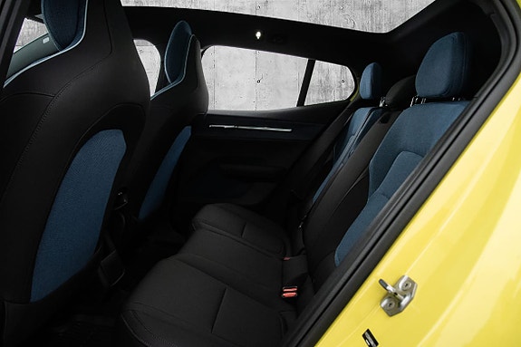 Volvo EX30 26 of 28