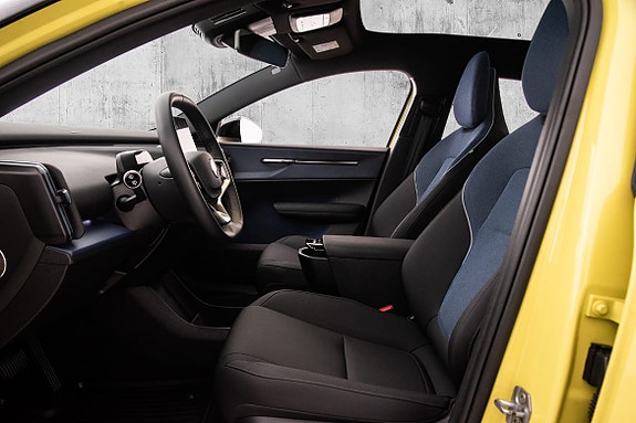 Volvo EX30 20 of 28
