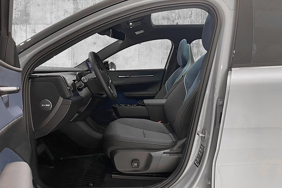 Volvo EX30 14 of 27