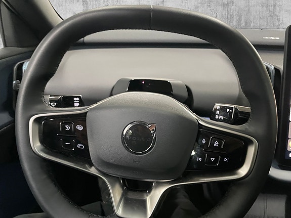 Volvo EX30 15 of 15