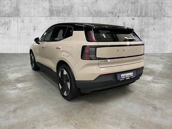 Volvo EX30 5 of 15