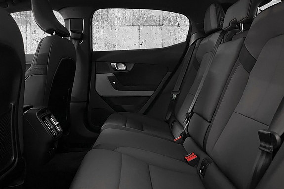 Polestar 2 28 of 30