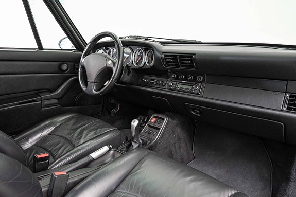 Porsche 911 17 of 26