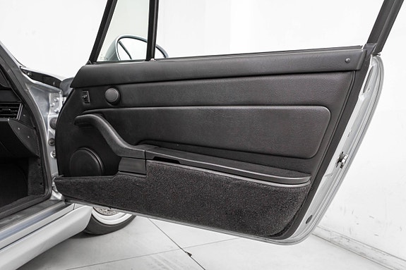 Porsche 911 14 of 26