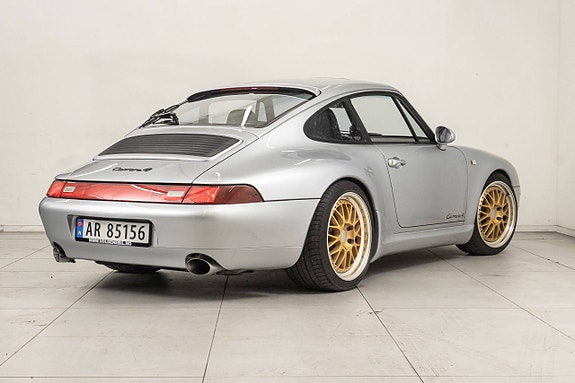 Porsche 911 3 of 26