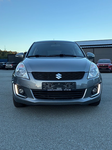 Suzuki Swift 2 of 16