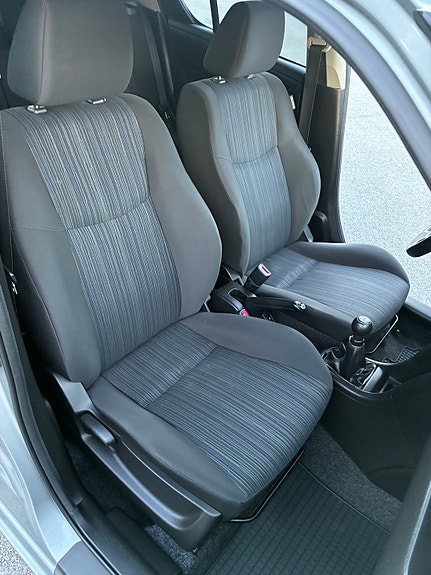 Suzuki Swift 12 of 16