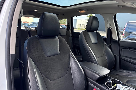 Ford S-MAX 16 of 24