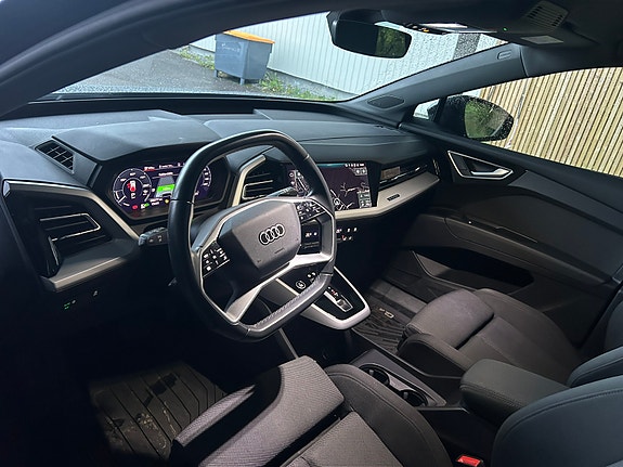 Audi Q4 e-tron 17 of 24