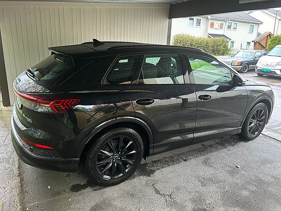 Audi Q4 e-tron 8 of 24