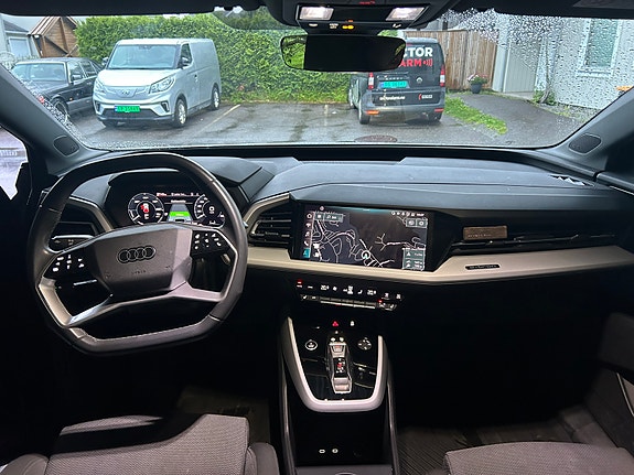 Audi Q4 e-tron 15 of 24