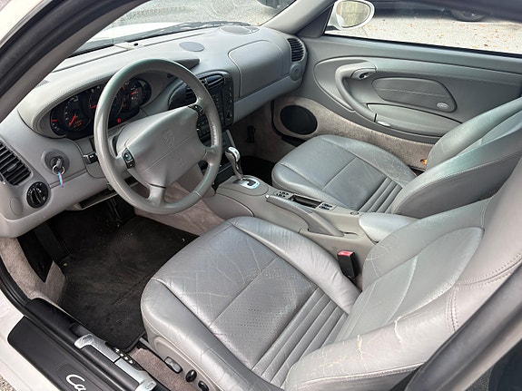 Porsche 911 16 of 18