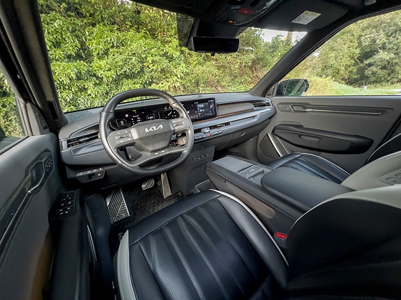 Kia EV9 16 of 23