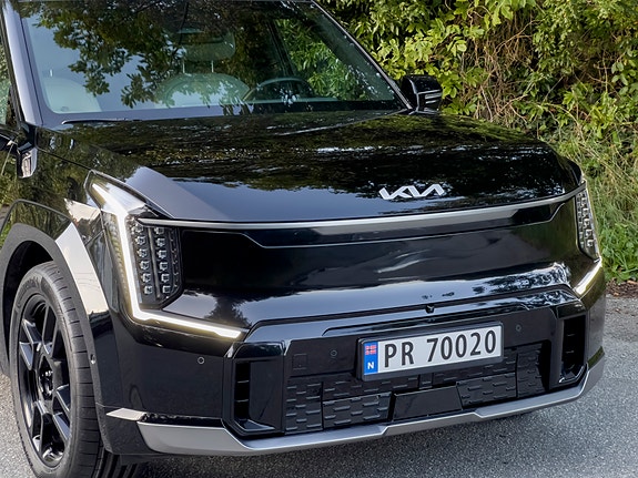 Kia EV9 2 of 23