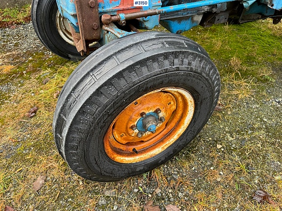 Ford 1973 4000 21 of 24