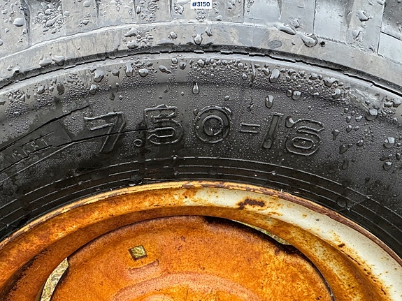 Ford 1973 4000 22 of 24