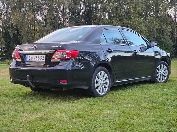 Toyota Corolla 5 of 14