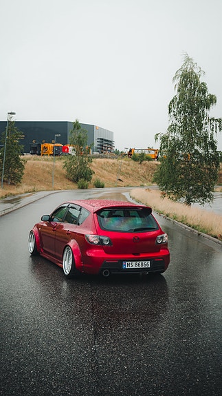 Mazda 3 2 of 18