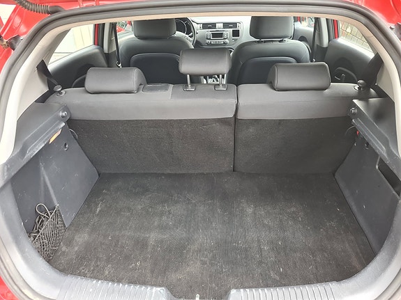 Kia Rio 10 of 10