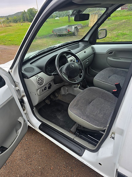 Nissan Kubistar 3 of 14