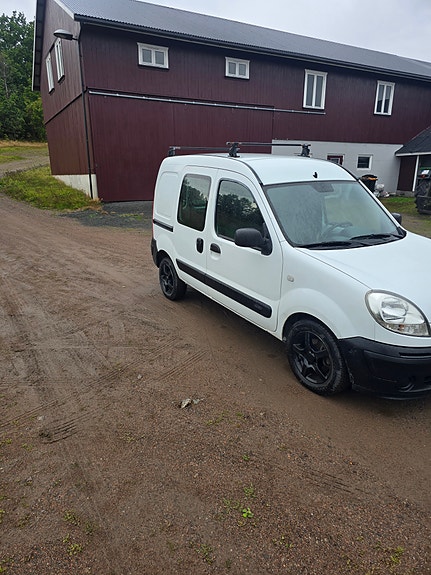 Nissan Kubistar 14 of 14