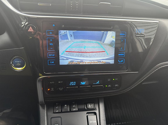 Toyota Auris 17 of 17