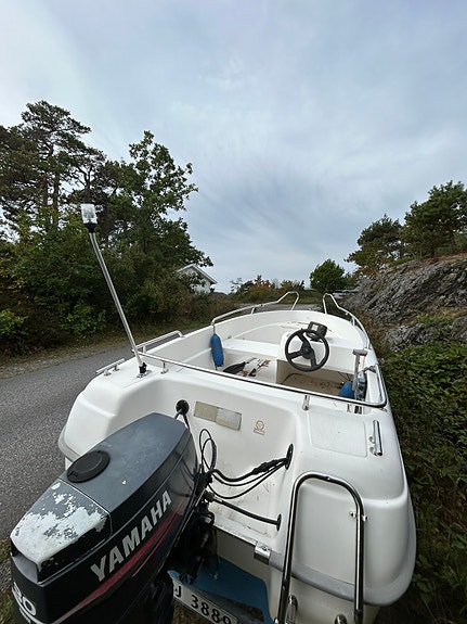 Yamarin 4300 - Yamaha 30 - Brenderup 3 of 9