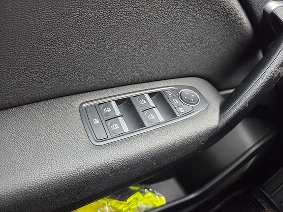 Renault Captur 30 of 30
