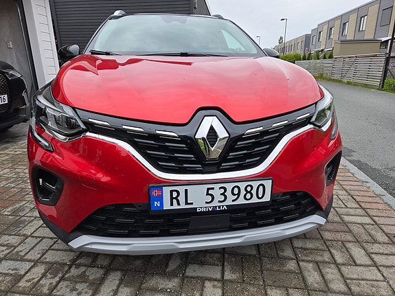 Renault Captur 3 of 30