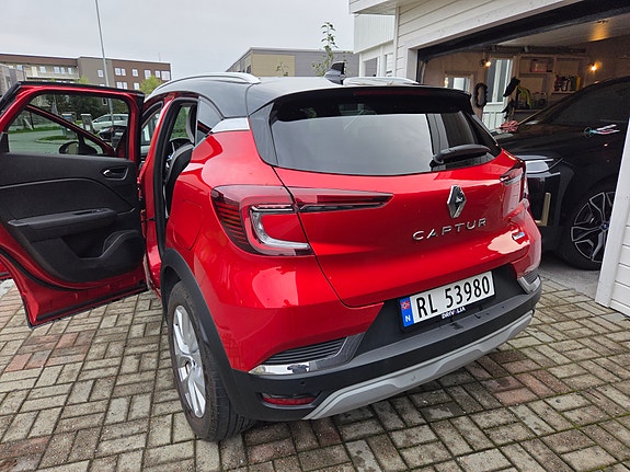 Renault Captur 10 of 30