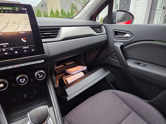 Renault Captur 27 of 30