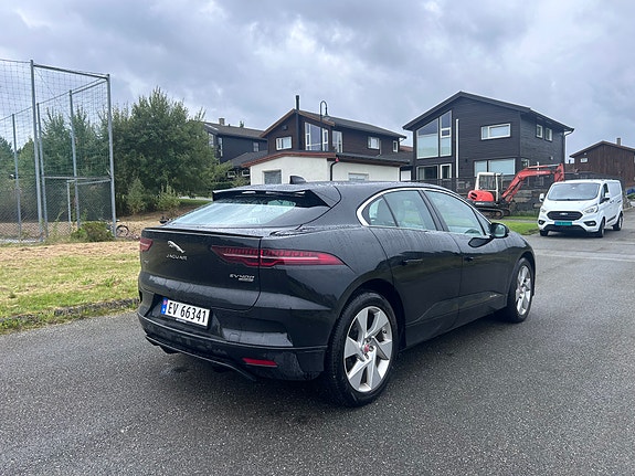 Jaguar I-PACE 5 of 30