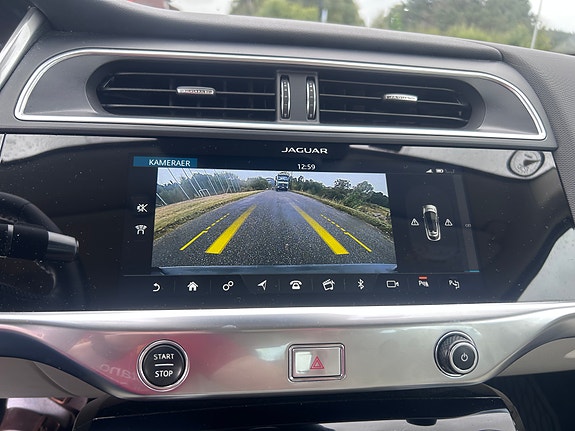 Jaguar I-PACE 30 of 30