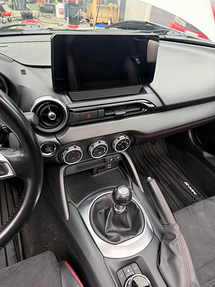 Mazda MX-5 16 of 21