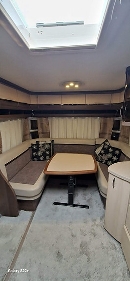 Hobby 720 UKFE Prestige. 10 of 19