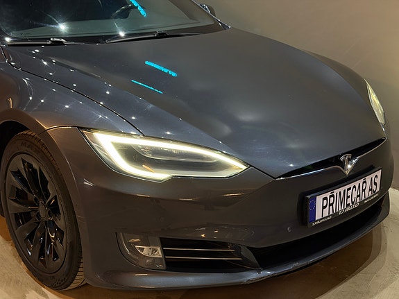 Tesla Model S 4 of 30