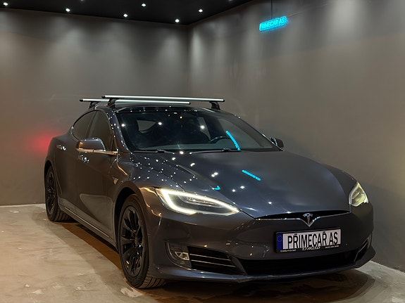 Tesla Model S 3 of 30