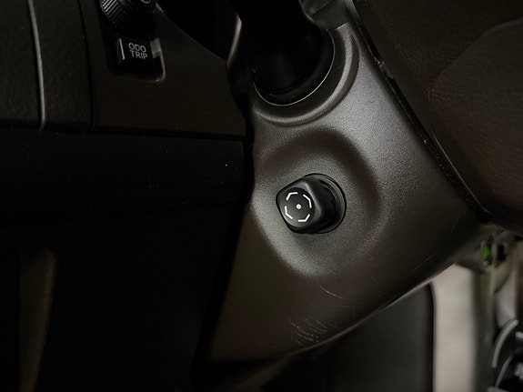 Toyota Land Cruiser 11 of 29