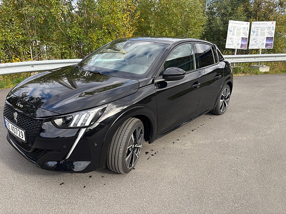 Peugeot 208 10 of 18