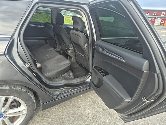 Ford Mondeo 11 of 18