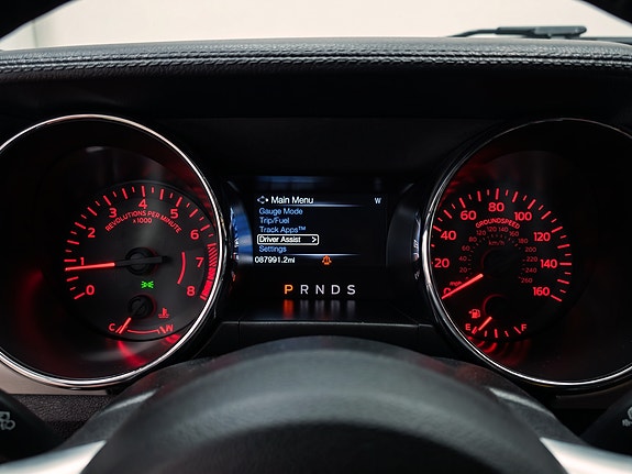Ford Mustang 10 of 12