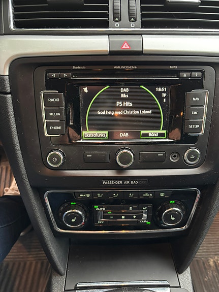 Skoda Superb 14 of 17