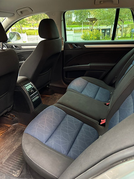 Skoda Superb 11 of 17