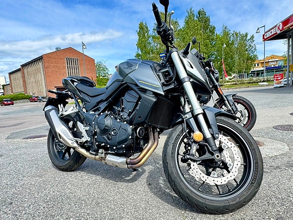 Honda CB 750 Hornet 5 of 11
